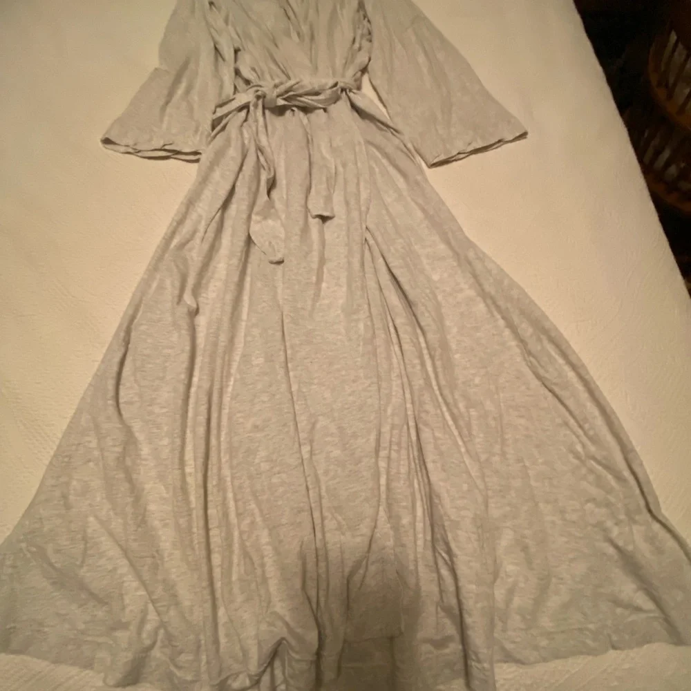 Donna Karan Light Gray Robe - Picture 1 of 2
